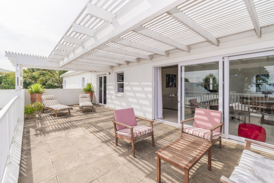 6 Bedroom Property for Sale in La Concorde Western Cape